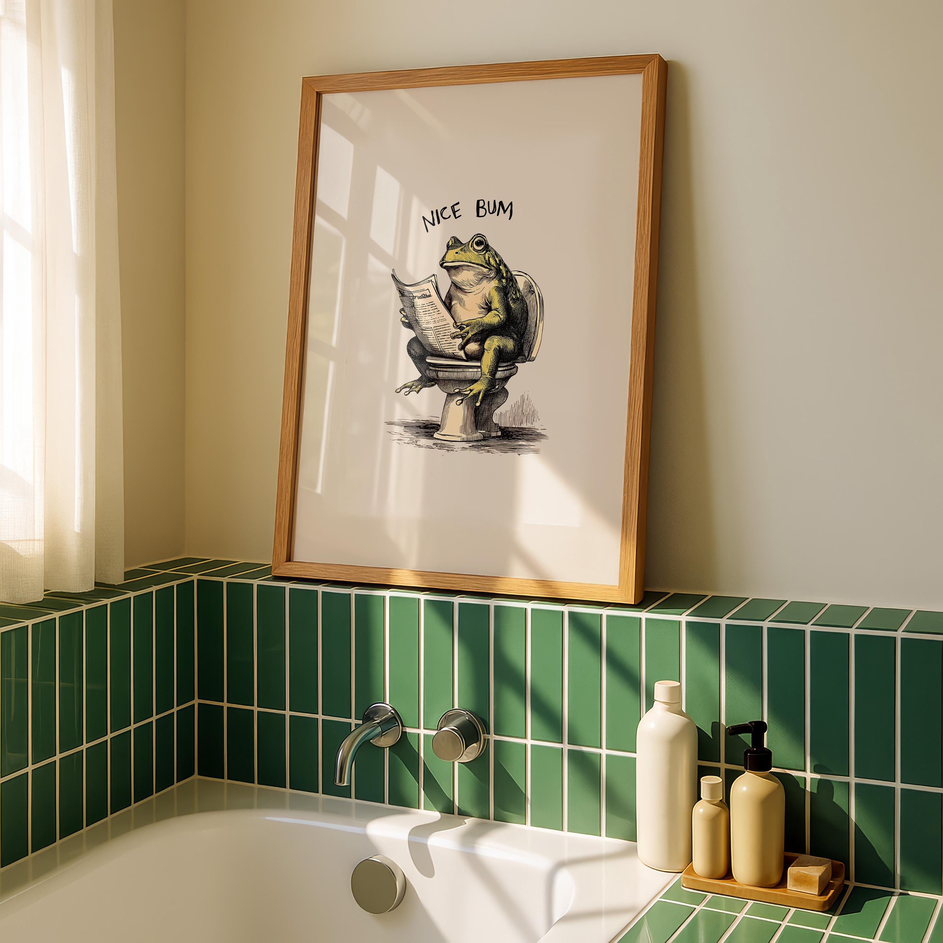 Funny Nice Bum Frog Poster, Bathroom Humor Wall Art, Quirky Animal Toilet Print, Vintage Style Funny Decor, Playful Restroom Printable Art