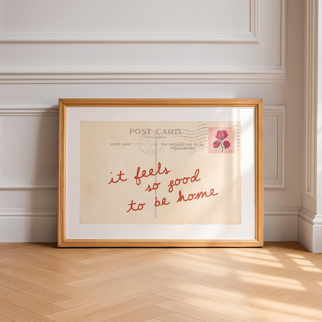 Vintage Postcard It Feels So Good To Be Home Print, Retro Handwritten Quote Poster, Neutral Wall Art, Cozy Home Decor, Printable DIGITAL