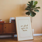 So Glad You’re Here Wall Art, Entryway Welcome Print, Neutral Beige Typography Poster, Minimal Home Decor, Airbnb Wall Art
